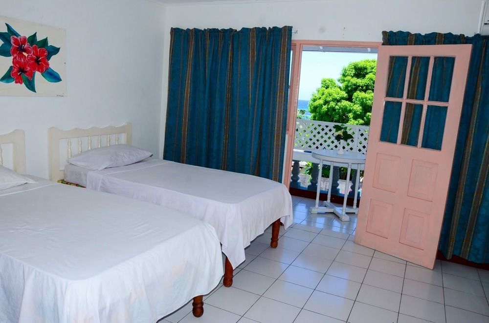 Marine View Hotel Ocho Rios Exterior foto